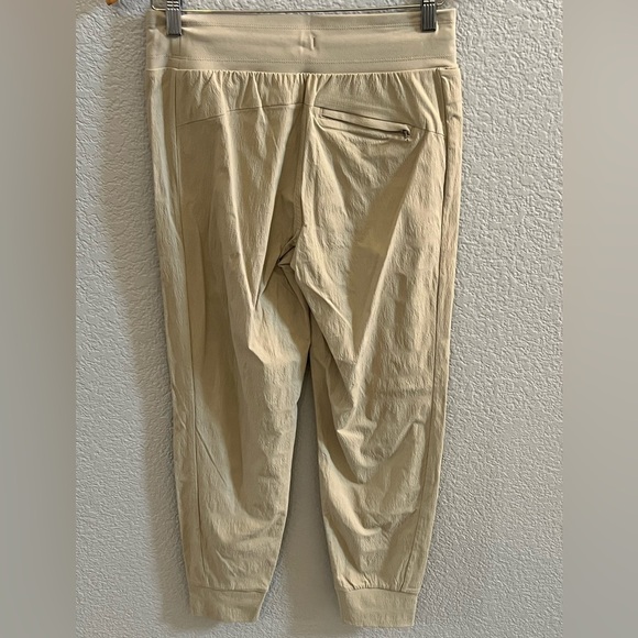 Athleta Trekkie North Jogger Pants Cream Tan Sand Size 2 - Picture 5 of 7